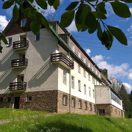 Chata Orovsky Železná Ruda Buitenkant foto