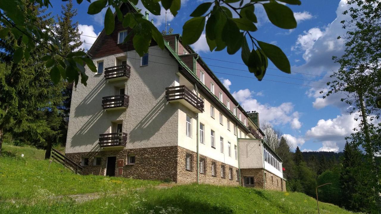 Chata Orovsky Železná Ruda Buitenkant foto
